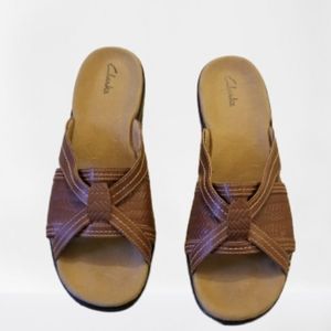 Clarks leather slides  artisan owl  size 10